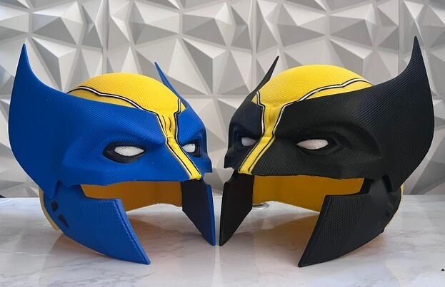 Comic Wolverine Helmet X-Men Marvel Superhero Cosplay Wearable Helmet 3D Printed Prop Costume Accessory Display Collectible Halloween