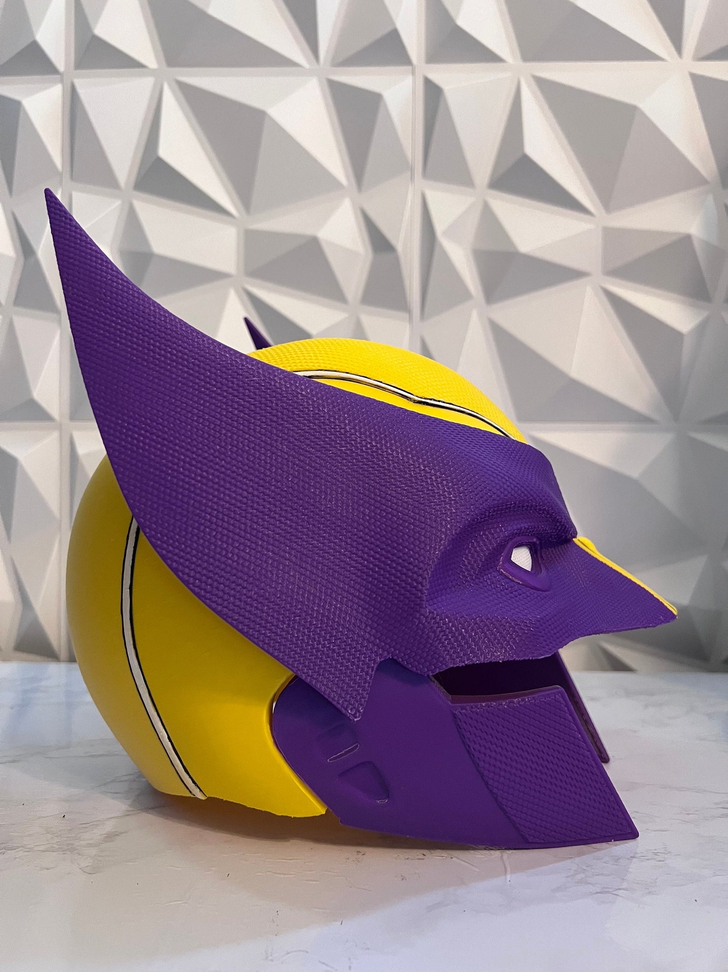 Comic Wolverine Helmet X-Men Marvel Superhero Cosplay Wearable Helmet 3D Printed Prop Costume Accessory Display Collectible Halloween
