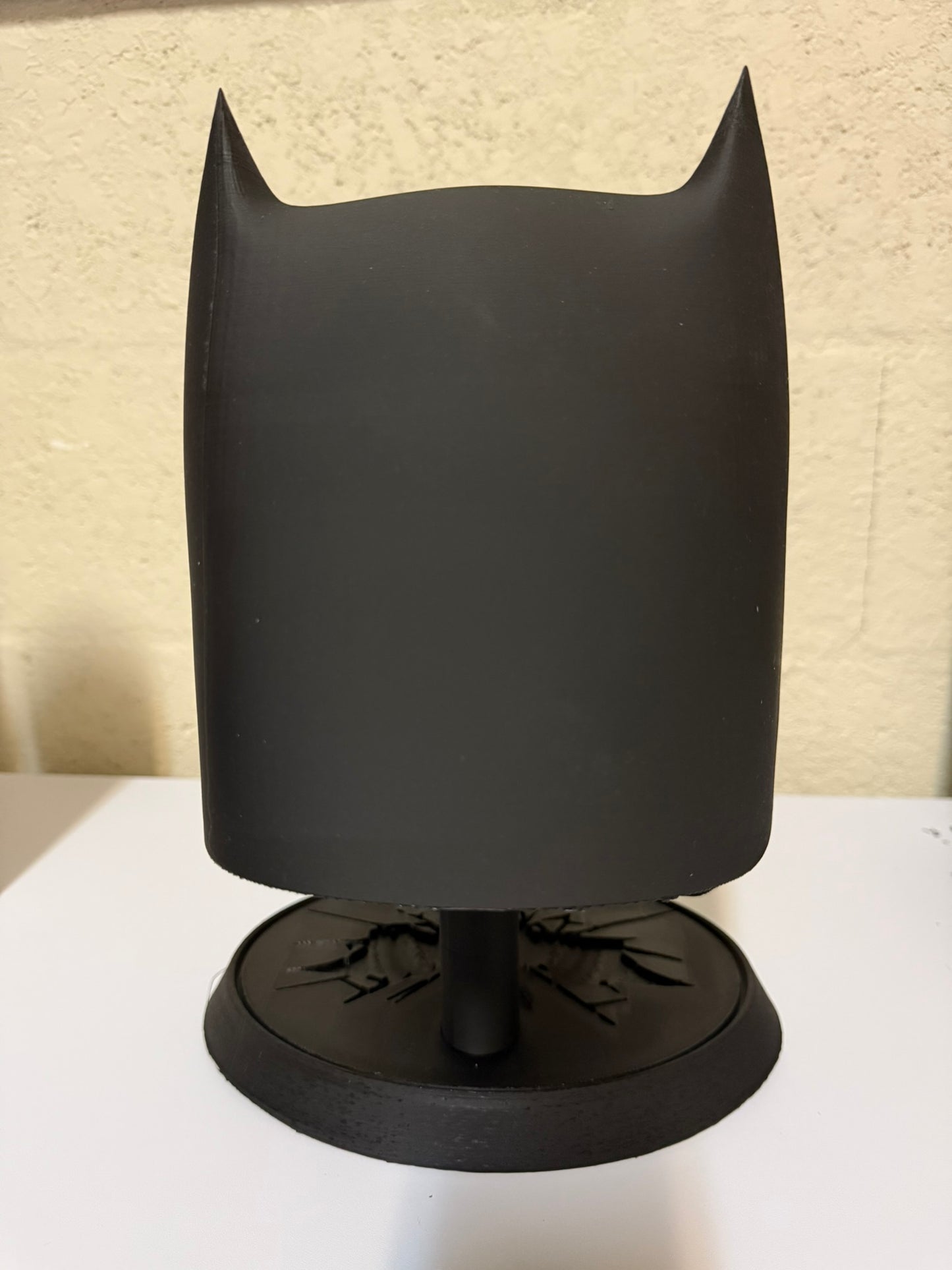 Batman Dark Knight Helmet, 3D Printed Comic Version for Cosplay & Collectors, Perfect Superhero Gift