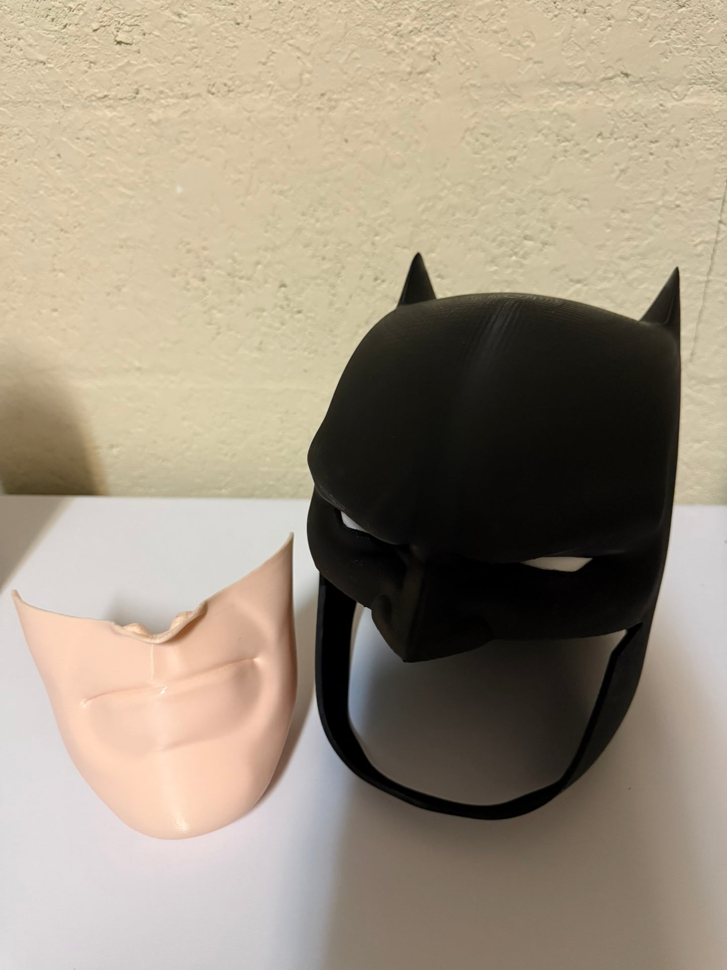 Batman Dark Knight Helmet, 3D Printed Comic Version for Cosplay & Collectors, Perfect Superhero Gift