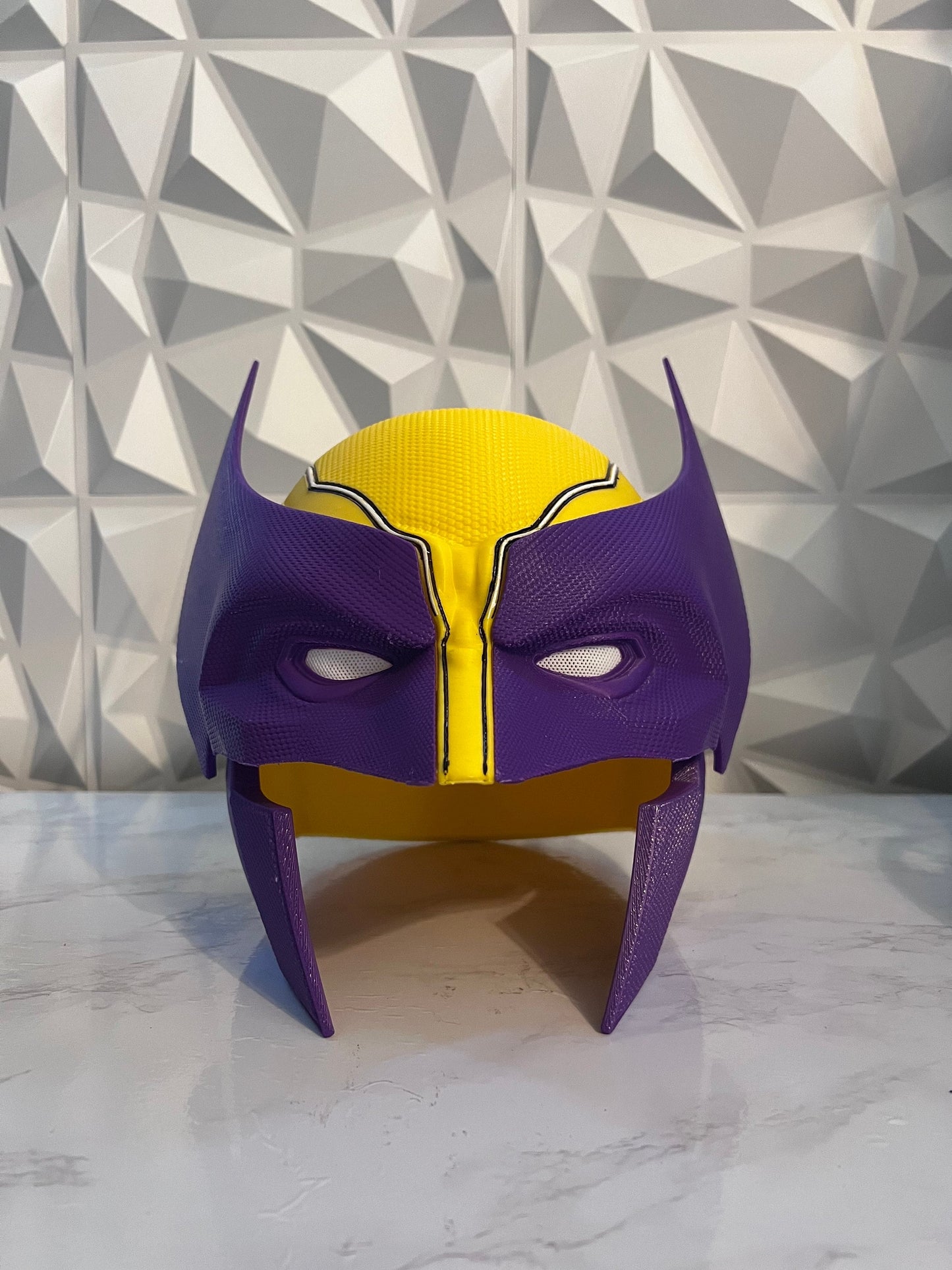 Comic Wolverine Helmet X-Men Marvel Superhero Cosplay Wearable Helmet 3D Printed Prop Costume Accessory Display Collectible Halloween