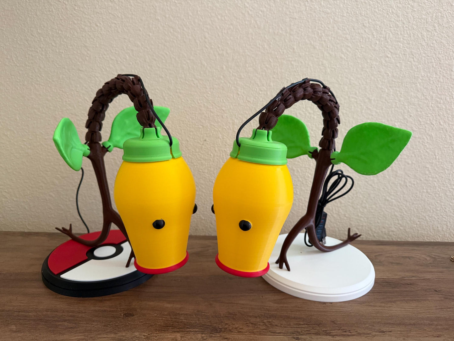 Articulate Personalize USB LED Bellsprout Lamp. Great novelty gift idea for kids, streamers, influencers, gamers or collectors.